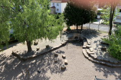 Blick über den Pausenhof